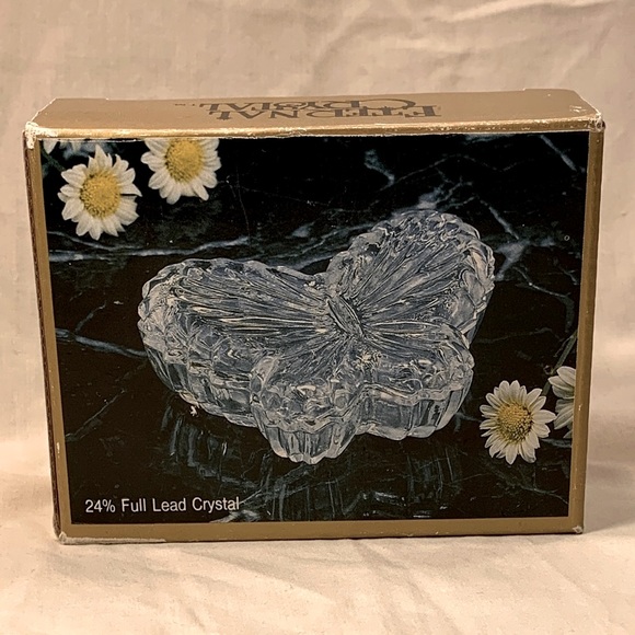 VINTAGE Eternal Crystal Clear Butterfly Shaped Trinket 4 3/8" original box NOS - Picture 4 of 13